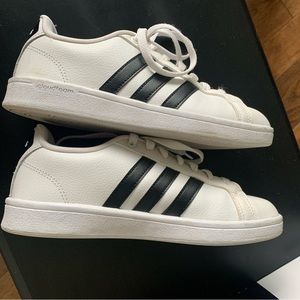 Adidas CF Advantage court shoes